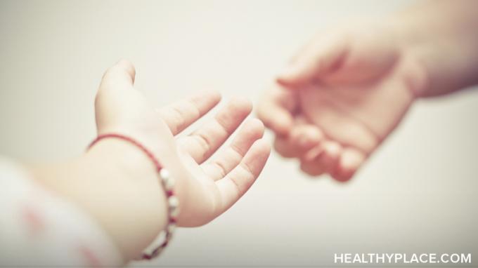 Oletko avustaja vai tarjoatko henkisen terveyden tukemista perheenjäsenellesi tai ystävällesi? Löydä ero HealthyPlacessa.