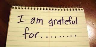 Kiitollisuuden voima muuttaa pahimmat vihan, ahdistuksen ja pelon hetket positiivisiksi. Katso tämä video kiitollisuuden voimasta ja käytöstä. 
