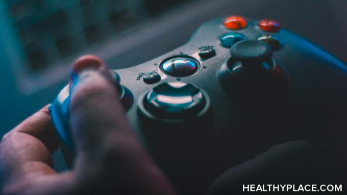Videopelien ja verkkopelaamisen riippuvuudella on kielteisiä vaikutuksia elämääsi. Tutustu siihen, kuinka saada takaisin elämäsi ja lopettaa peliriippuvuus HealthyPlace-sivustolla.